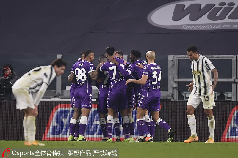  曼联新核染红遭禁赛，争四之路蒙阴影  