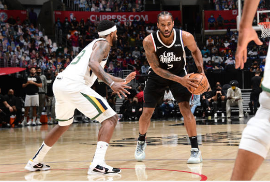  太阳交易保罗至黄蜂，布克独挑大梁  