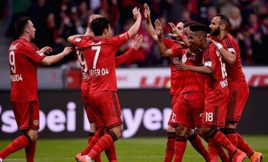  拜仁慕尼黑登顶德甲 提前四轮锁定冠军  